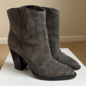 Vince Erving grey suede boots